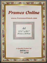 D Range - Rose Motifs on Cream Picture Frame