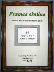 D Range - Ski Walnut Certificate Frame